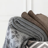 La coperta Roma in morbido bambù: lusso italiano eco-compatibile (grigio - 130x180 cm)